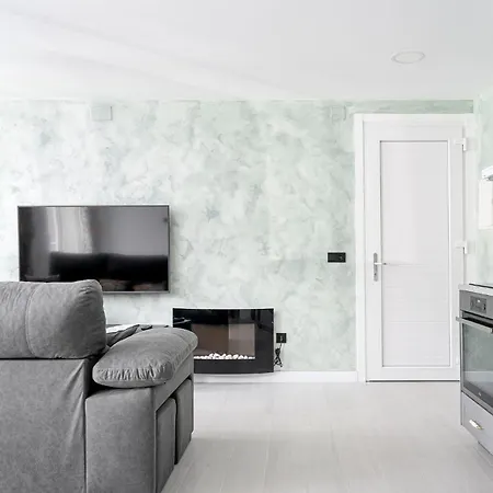 Alojamiento Barco De Valdeorras 아파트 *